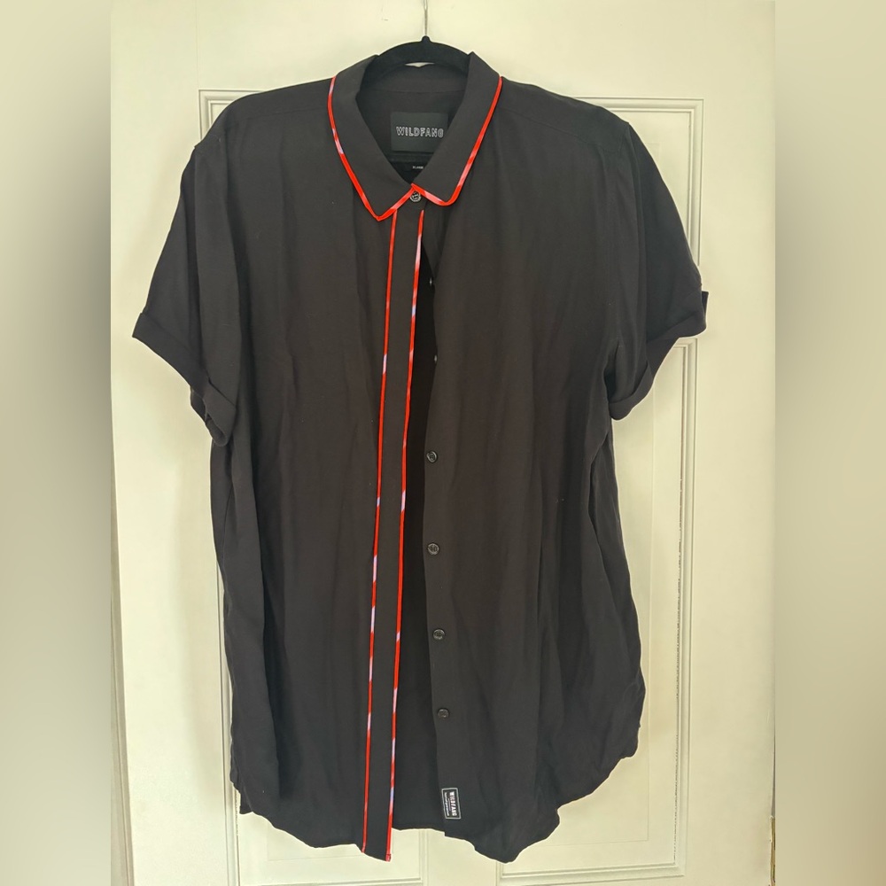 Wildfang Black Short Sleeve Button Up Size XL